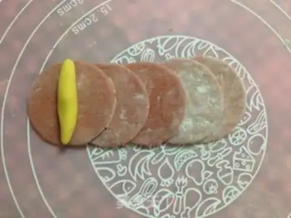 Make Chinese red steamed bread step 12