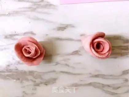 Make Pink roses step 11