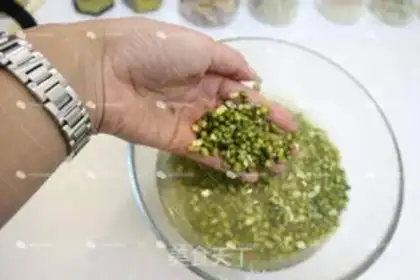 Make Green bean cake step 0