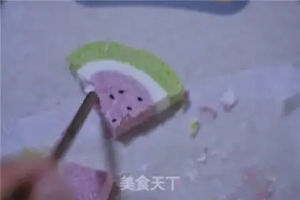 Make Watermelon cake rolls step 27