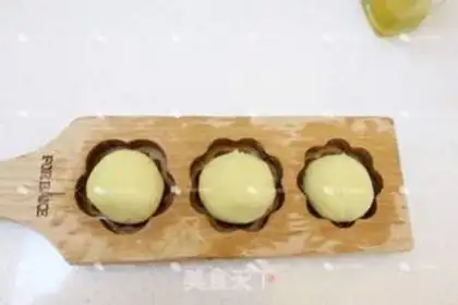Make Green bean cake step 6