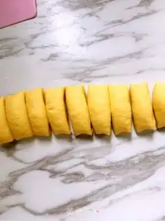 Make Gold Yuan Bean Sandbag step 6