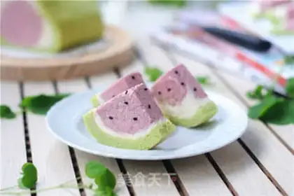 Make Watermelon cake rolls step 29