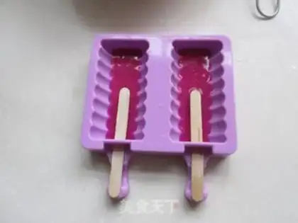 Make Flamingo monkey ice cream step 5