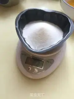 Make Sun-color cream cake step 5