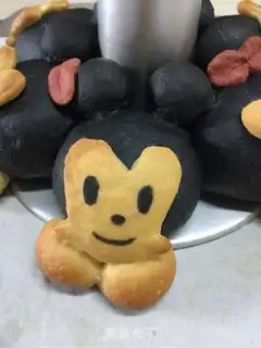 Make Mickey and Minnie step 18