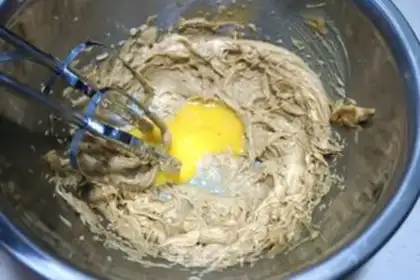 Make Red sugar souffle cookies step 2