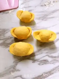 Make Gold Yuan Bean Sandbag step 13