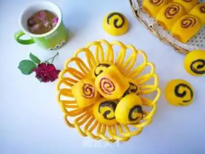 Make Flower baskets and bread step 20