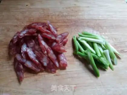 Make Rancho fried sausage step 1