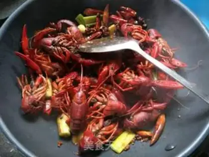 Make Home spicy lobster step 10