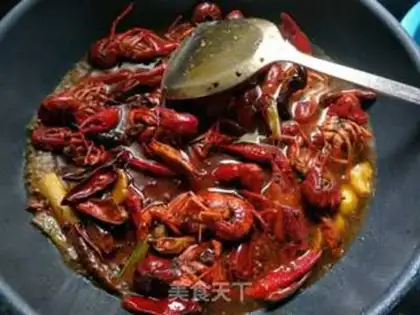 Make Home spicy lobster step 12