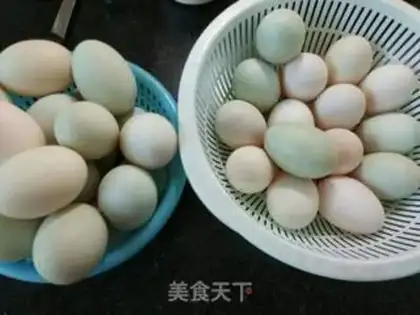 Make A duck egg step 2
