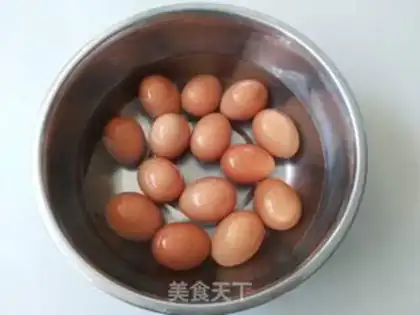 Make Five halo eggs step 1