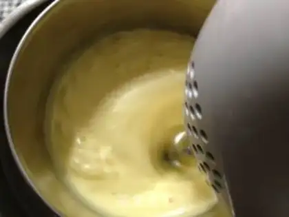 Make Old chicken cake step 2