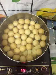 Make Curry eggs step 1