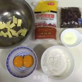 Make raisin souffle step 0