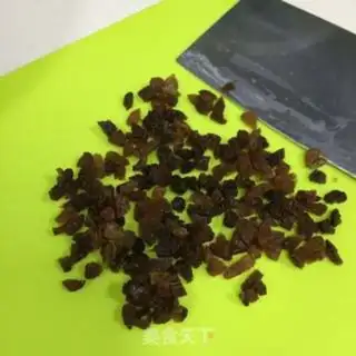 Make raisin souffle step 1
