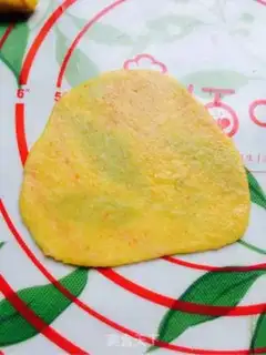 Make A carrot and a hoof step 6