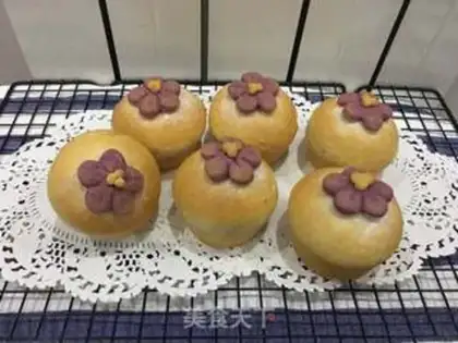 Make The little bread of the potato flower step 18
