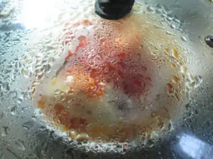 Make Garlic pepper sauce is steaming step 9