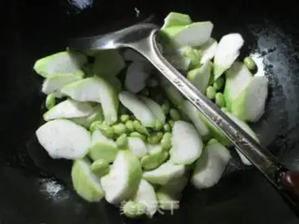 Make Squeeze the cabbage for the night step 3