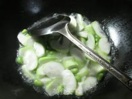 Make Squeeze the cabbage for the night step 4
