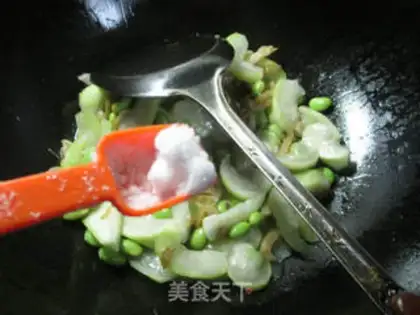 Make Squeeze the cabbage for the night step 6