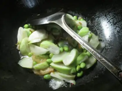 Make Squeeze the cabbage for the night step 8