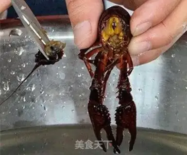 Make Five-seven-season oiled lobster step 1