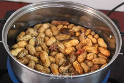 Make Salt-water peanuts step 1