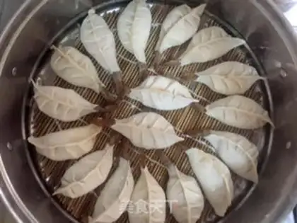 Make Delicious shrimp dumplings step 1