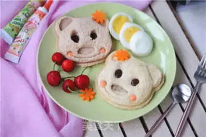 Make Bear toast box step 12