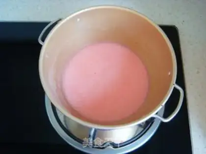 Make Strawberry cartoon pudding step 3