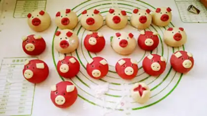 Make Two-coloured pig buns step 15