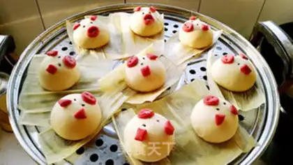 Make Two-coloured pig buns step 18