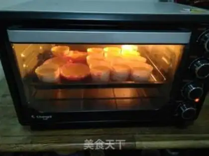 Make Mango cupcakes step 4