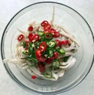 Make The peppers tore the apricot mushrooms step 3