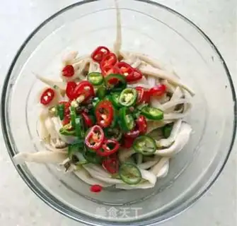 Make The peppers tore the apricot mushrooms step 5