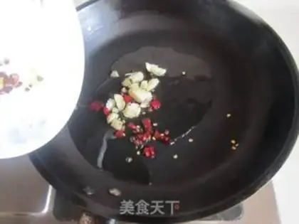 Make ♪ Scrambles of red potatoes ♪ step 1