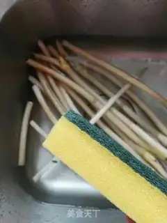 Make Sour spicy belt step 1