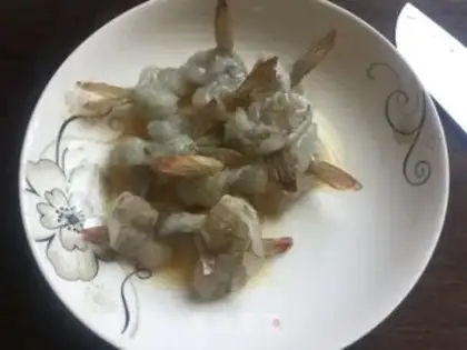 Make Pineapple shrimp step 2