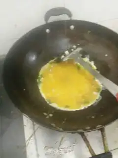 Make Egg fried rice step 3