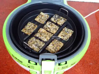 Make Sesame rice cake step 5