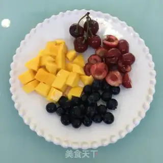 Make Fruit yogurt cup step 0