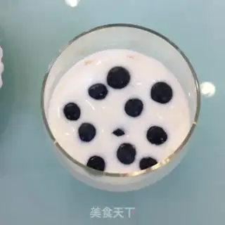 Make Fruit yogurt cup step 4