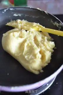 Make Two green bean cakes step 5