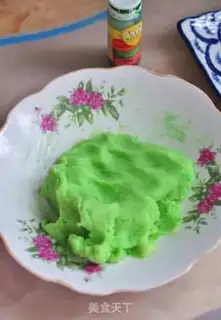 Make Two green bean cakes step 6