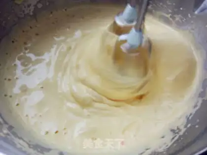 Make Honey-flowing dented cake step 6