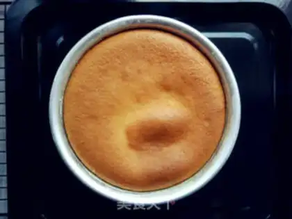 Make Honey-flowing dented cake step 11